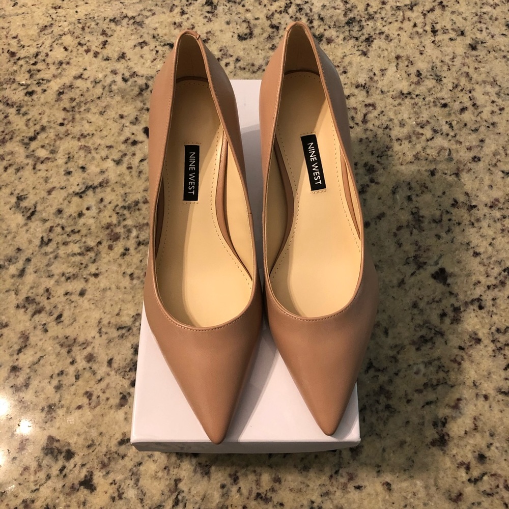 Nine West Arlene pumps